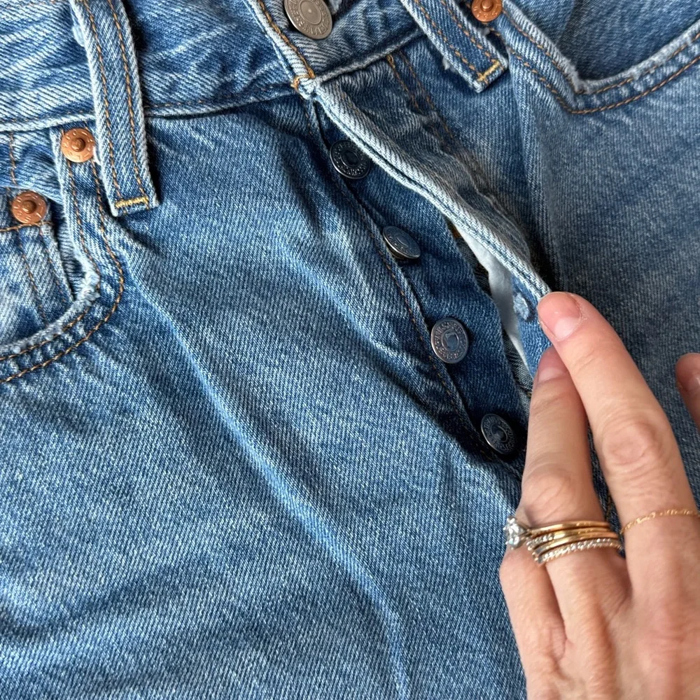 Levi’s Ribcage ankle straight size 24 EUC medium wash - Picture 11 of 13